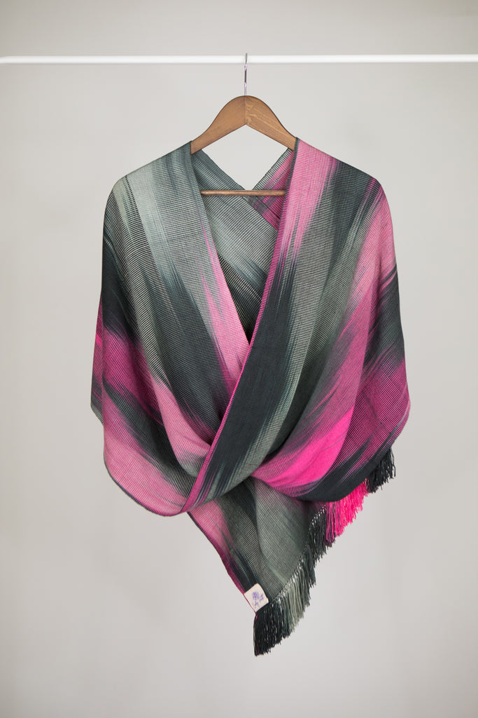 pink and grey wrap